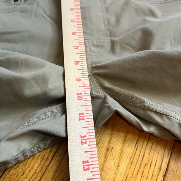 Prana Brion II Shorts Mens 28 Outdoor Hiking Tan Performance - Picture 9 of 11